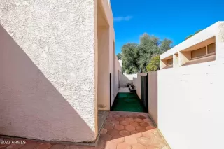 Photo #3: 6522352 Listing