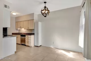 Photo #6: 6522452 Listing 