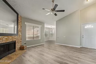 Photo #4: 6522473 Listing