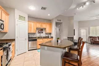 Photo #5: 6522875 Listing 