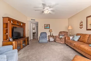 Photo #5: 6523044 Listing