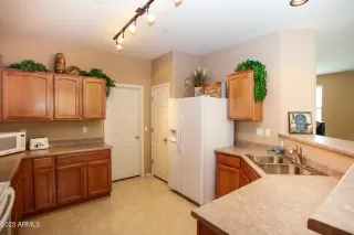 Photo #3: 6523083 Listing