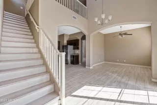 Photo #2: 6523205 Listing