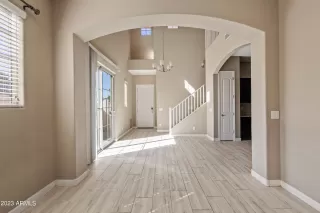 Photo #5: 6523205 Listing