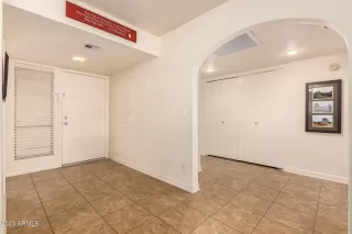 Photo #4: 6523430 Listing