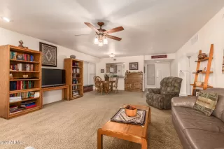 Photo #6: 6523430 Listing