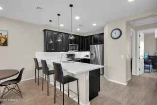 Photo #4: 6523500 Listing 