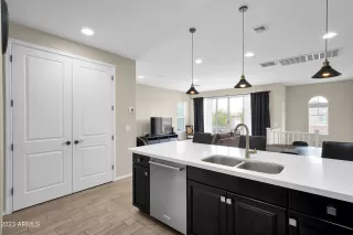 Photo #6: 6523500 Listing 