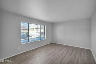 Photo #5: 6523626 Listing 