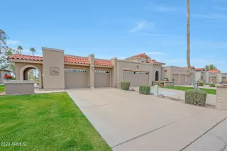 Photo #2: 6523661 Listing