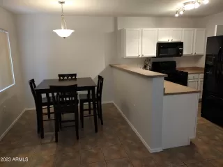 Photo #4: 6523748 Listing