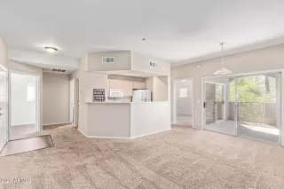 Photo #2: 6523834 Listing