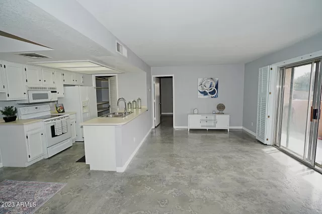 MLS: 6523866 Condo For Sale