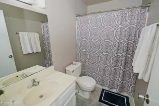 Photo #4: 6523866 Listing