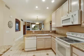 Photo #6: 6523891 Listing 