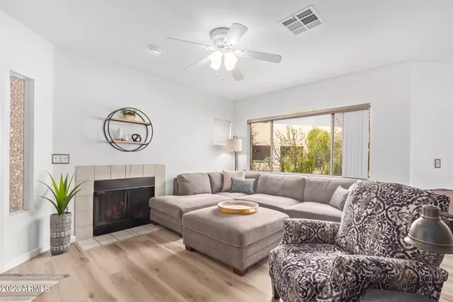 MLS: 6524082 Condo For Sale