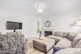 Photo #5: 6524082 Listing