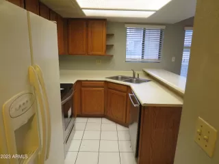 Photo #5: 6524211 Listing