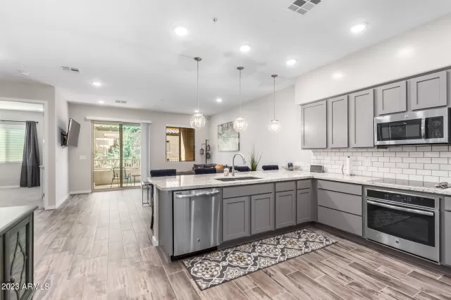 MLS: 6524368 Condo For Sale