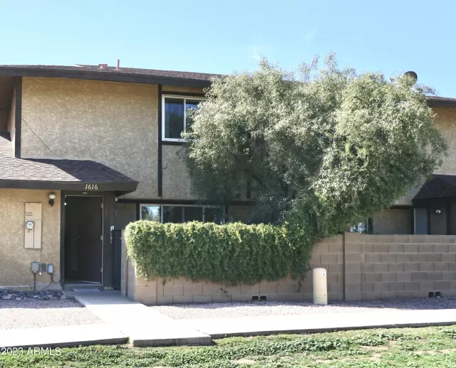 MLS: 6524549 Condo For Sale
