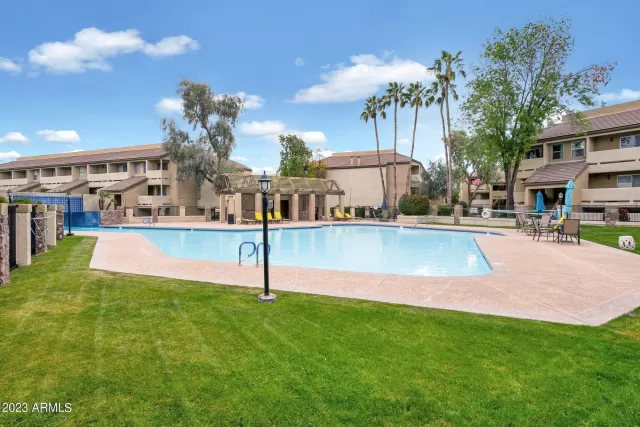 MLS: 6524601 Condo For Sale