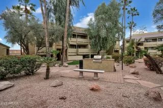 Photo #4: 6524601 Listing