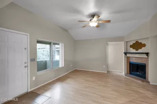 Photo #6: 6524601 Listing