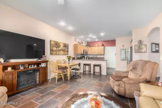 Photo #6: 6524689 Listing 