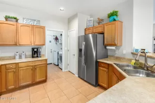 Photo #6: 6524783 Listing