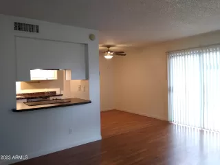 Photo #3: 6524909 Listing