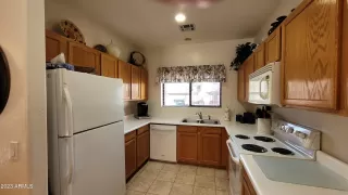 Photo #5: 6525222 Listing