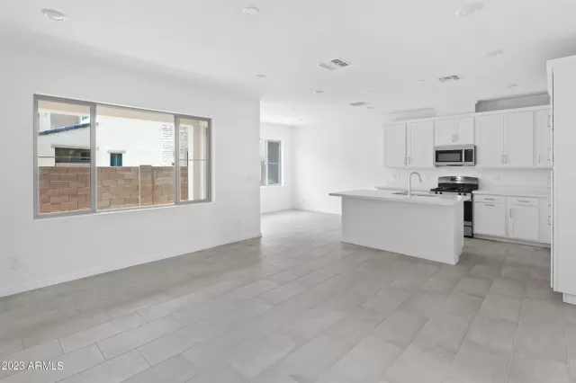 MLS: 6525257 Condo For Sale