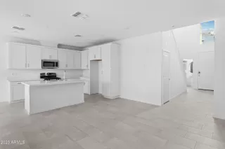 Photo #1: 6525257 Listing