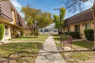 Photo #2: 6525872 Listing