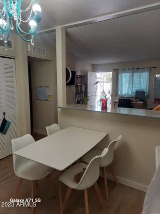 Photo #2: 6525946 Listing