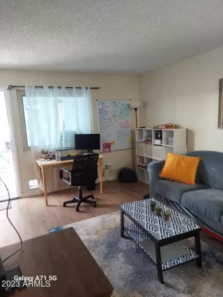 Photo #4: 6525946 Listing