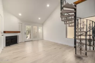 Photo #2: 6525957 Listing