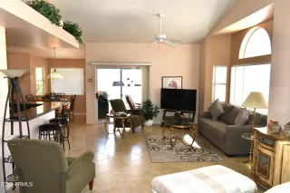 Photo #3: 6525969 Listing