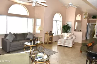 Photo #4: 6525969 Listing