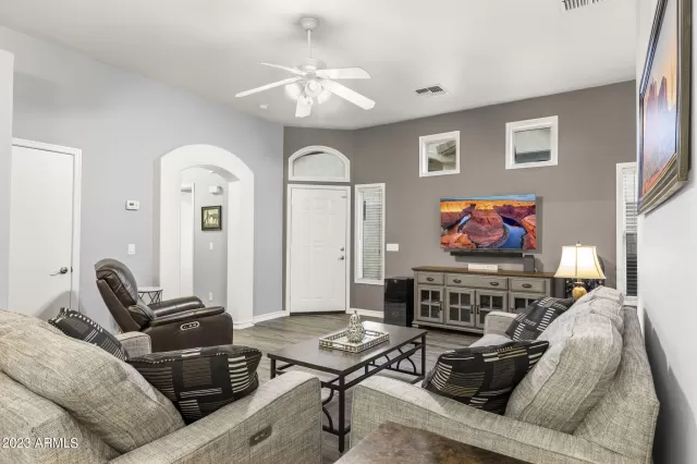 MLS: 6525972 Condo For Sale