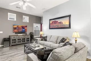 Photo #2: 6525972 Listing 