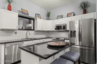 Photo #3: 6525972 Listing 