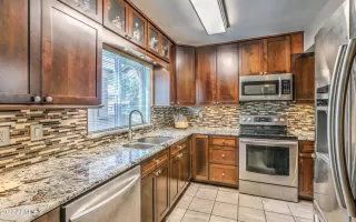 Photo #1: 6526026 Listing 