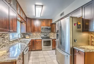 Photo #3: 6526026 Listing 