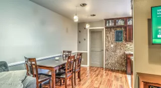 Photo #6: 6526026 Listing 