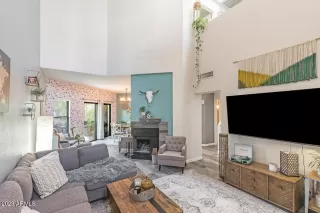 Photo #2: 6526143 Listing 