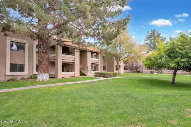 MLS: 6526593 Condo For Sale