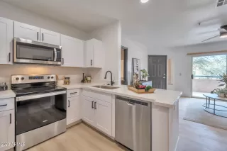 Photo #3: 6526733 Listing