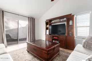 Photo #2: 6526861 Listing 