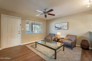 Photo #5: 6526927 Listing